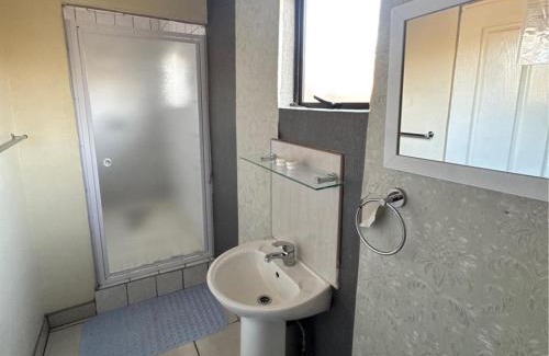 Newcastle House | Zamambongi Guest Houses & Spa