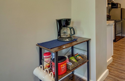 Zanesville Apartment | Zanesville Vacation Rental Near Downtown