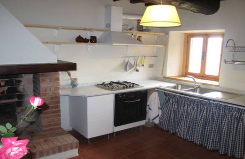 Pescia House | Zano PodereZano the house - apartment for 6 people