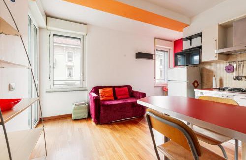 Zona Zara Apartment | Zara Cozy Apt with Balcony - 250m from M5 Istria