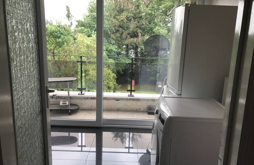 Zaventem House | ZAVENTEM BRUSSELS AIRPORT APPARTMENT2 -10 Mins WALK TO THE AIRPORT.