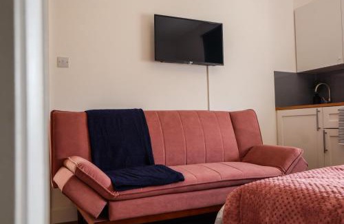 Addison Apartment | Zee homes W6