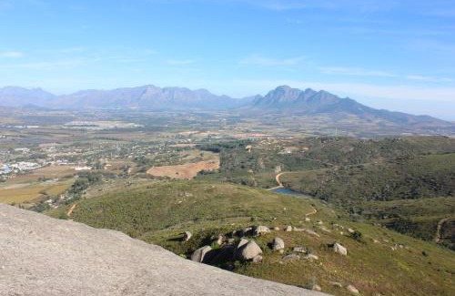 Paarl Apartment | Zeederberg Corner