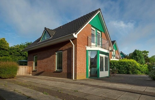 Westenschouwen Villa | Zeepe Duinen 17 recreation home with atmospheric living area