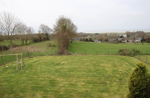Dragey-Ronthon Cottage | Zen Escape: Contemporary 4-bedroom house with terrace view of Mont Saint-Michel Bay