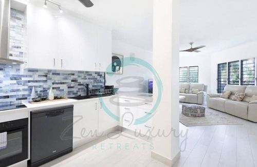 Rapid Creek Apartment | ZEN FORESHORE: 3-BR Nightcliff Foreshore-Front Apt