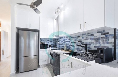 Rapid Creek Apartment | ZEN FORESHORE: 3-BR Nightcliff Foreshore-Front Apt