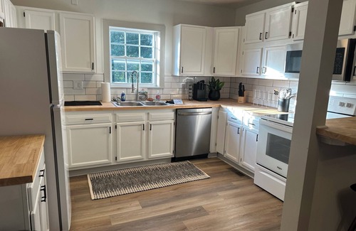 Chattanooga House | Zen Garden Bungalow close to Downtown