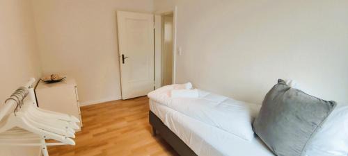 Goethestraße Apartment | Zen Hafen 4 - 2 bedrooms - balcony - washing machine