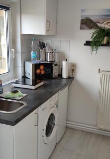 Goethestraße Apartment | Zen Hafen 5 - studio - 2 beds - kitchen - washing machine