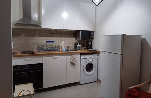 Villejuif Apartment | Zen House Paris, Metro 7