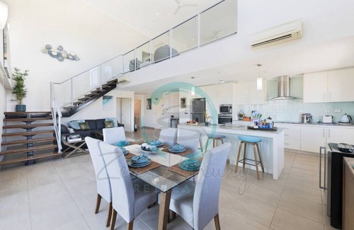 Darwin City Centre Condo | ZEN PINNACLE - 3BR Penthouse Retreat