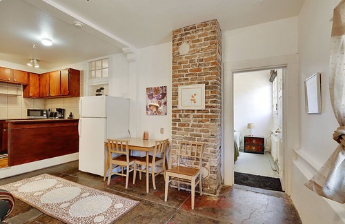 West Riverside Apartment | Zen Retreat great location - Tulane & Loyola - off Magazine St.