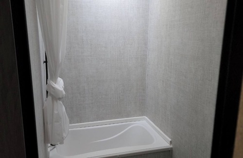 Paw Creek House | Zen RV 5 mins from white water center and CLT airport