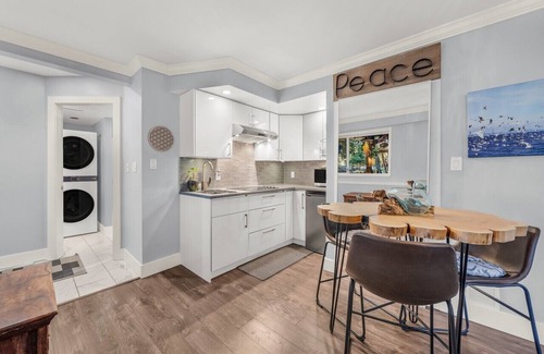 District of North Vancouver Apartment | ZenDen Mountain Suite Private Hot Tub