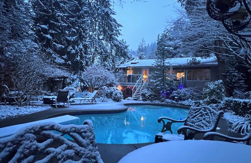 District of North Vancouver Apartment | ZenDen Mountain Suite Private Hot Tub