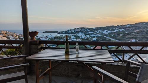 Mpatsi House | Zenios Andros-Cycladic house overlooking Batsi bay