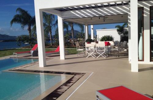Cades Bay Villa | Zenith Nevis