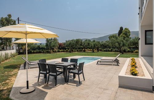 Zakynthos Villa | Zenith White Elegant Villa 2