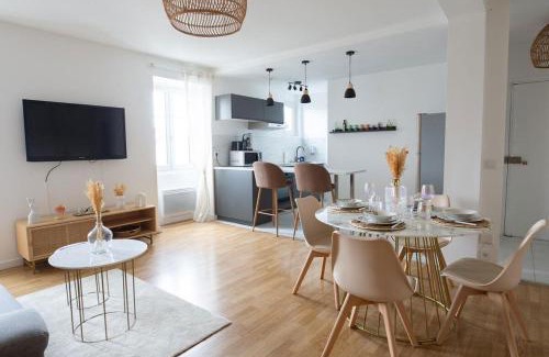 Melun Apartment | Zenitude Balnéo Hypercentre Melun