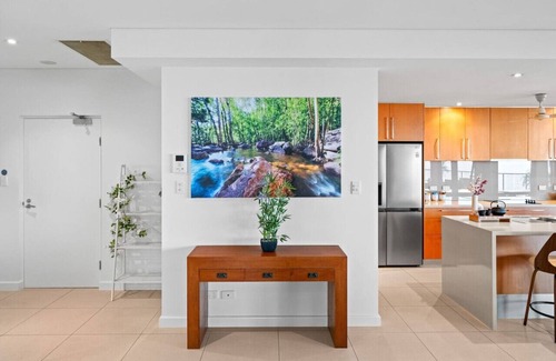 Darwin City Centre Apartment | ZenLux: 4BR Waterfront Penthouse Pad 270° Panoroma