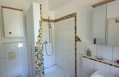 Maxhutte-Haidhof Apartment | Zentral und Ruhig Gelegene Alte Villa