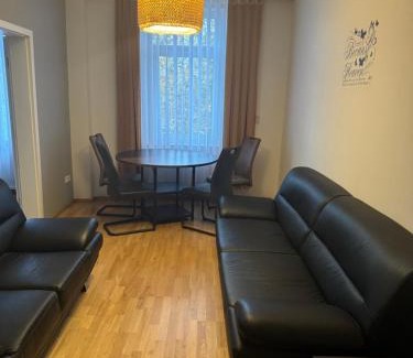 Weststadt Apartment | Zentrale 3 Zimmerwohnung mit kostenlosem Stellplatz