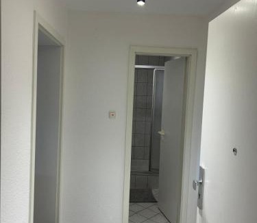 Kernstadt Apartment | Zentrales Apartment mit Netflix, Kaffee & Parkplätzen