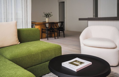 Collingwood Condo | Zephyr Condo Oasis with Heated Pool-Gym-Office