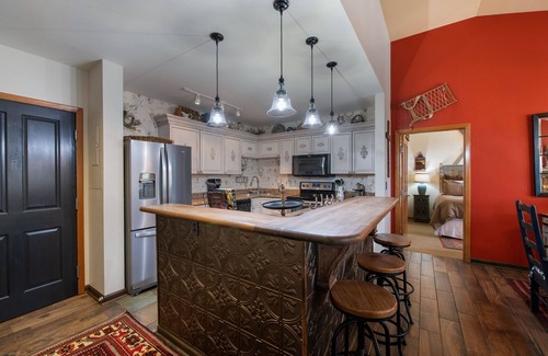 Winter Park Apartment | Zephyr Mountain Lodge, Condo | Top Floor w/Views of Ski Slopes and Gondola Access (Premium-Rated Condo 2701)