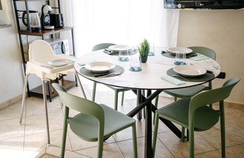 Belcastro Apartment | Zeus House - apartment at the entrance to Wonderlan, Netflix, WiFi, A/C