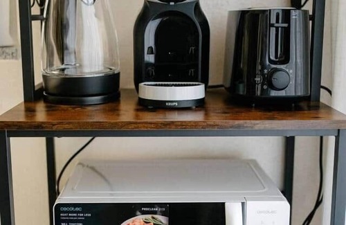 Belcastro Apartment | Zeus House - apartment at the entrance to Wonderlan, Netflix, WiFi, A/C