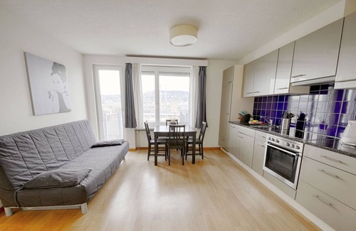 Center Apartment | ZH Ivory - Letzigrund HITrental Apartment