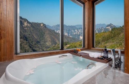 Wulingyuan House | Zhangjiajie Valley Love Original Ecological Hotel - Free pick-up and drop-off Service - 24-hour Self-service coffee - Ice Cubes - Outdoor viewing Platform - Self-service laundry room Dryer - Free photography service in Hotel area