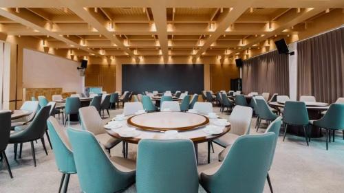 Zhangjiajie Hotel | Zhangjiajie Valley Secret Resort