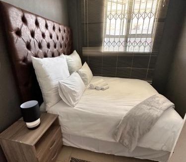 Greater Johannesburg Metropolitan Area House | Zibula Guest House