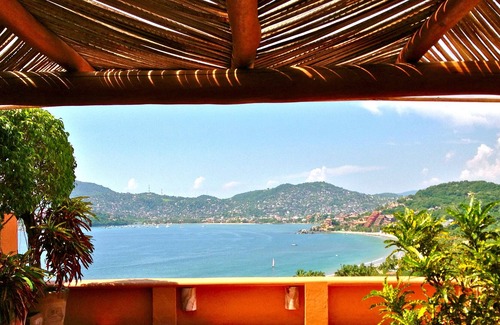 Playa Las Gatas Condo | Zihuatanejo Dreamin'..Heavenly Vistas, 5 Minutes Walk to Beach