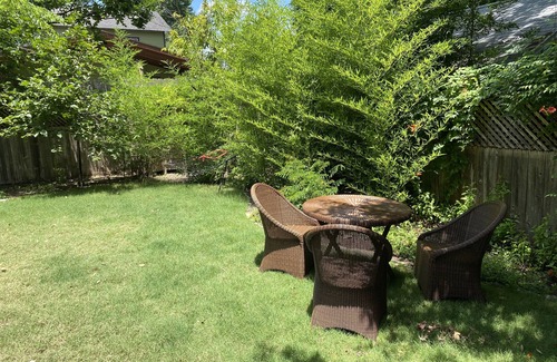 Barton Heights House | Zilker neighborhood gem - easy walk to Barton Springs Pool and much more!