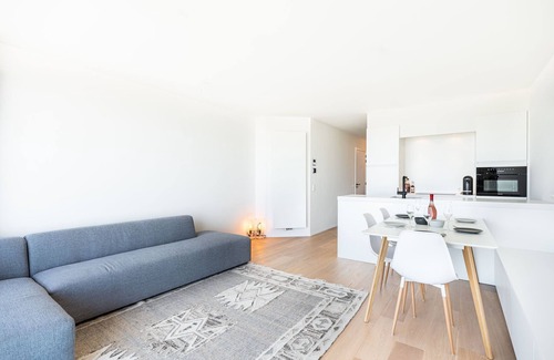 Koksijde-Bad Apartment | Zilverzand 202 located directly on the beach