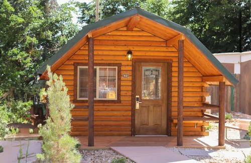 Zion National Park South Entrance Hotel | Zion Canyon Cabins