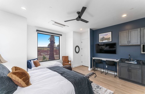 Hurricane House | Zion Escape Casita at Sand Hollow – Very Comfortably Sleeps 3