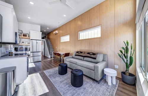 Virgin House | Zion Retreat: Brand New Tiny Home w/King Bed, Full Kitchen & Kids Loft #8