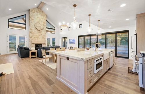 Virgin Apartment | Zion Rivefront Farmhouse