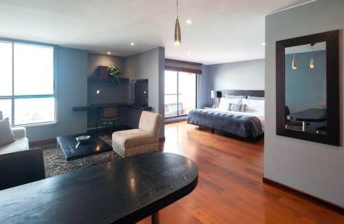 Financial District Apartment | Zona G Luxury Escape King Bed and Fast WiFi 204