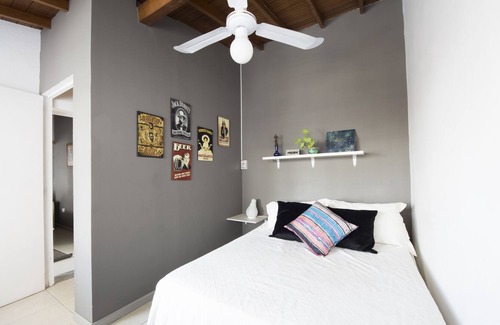 Villa Hermosa House | Zona Rosa Casa Provenza