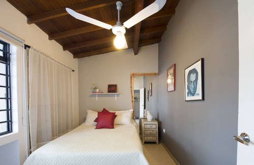 Villa Hermosa House | Zona Rosa Casa Provenza