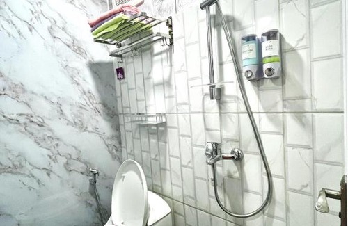 Ngamprah House | ZonaBobo Retro Blue Moslem Friendly By Belgareti