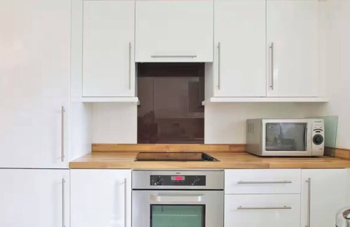 Bunhill Apartment | Zone 1 Spacious 1-Bed Flat – Sleeps 4 | Modern Comfort in Prime Location!