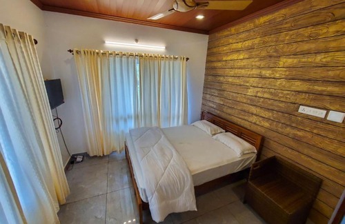 Elappara Hotel | zoz Vagamon