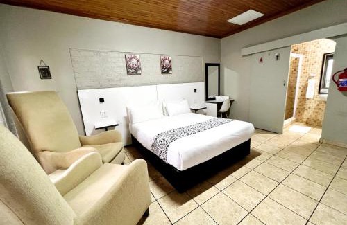 Polokwane Apartment | ZUCH Accommodation at Pafuri Self Catering - Guest Suite